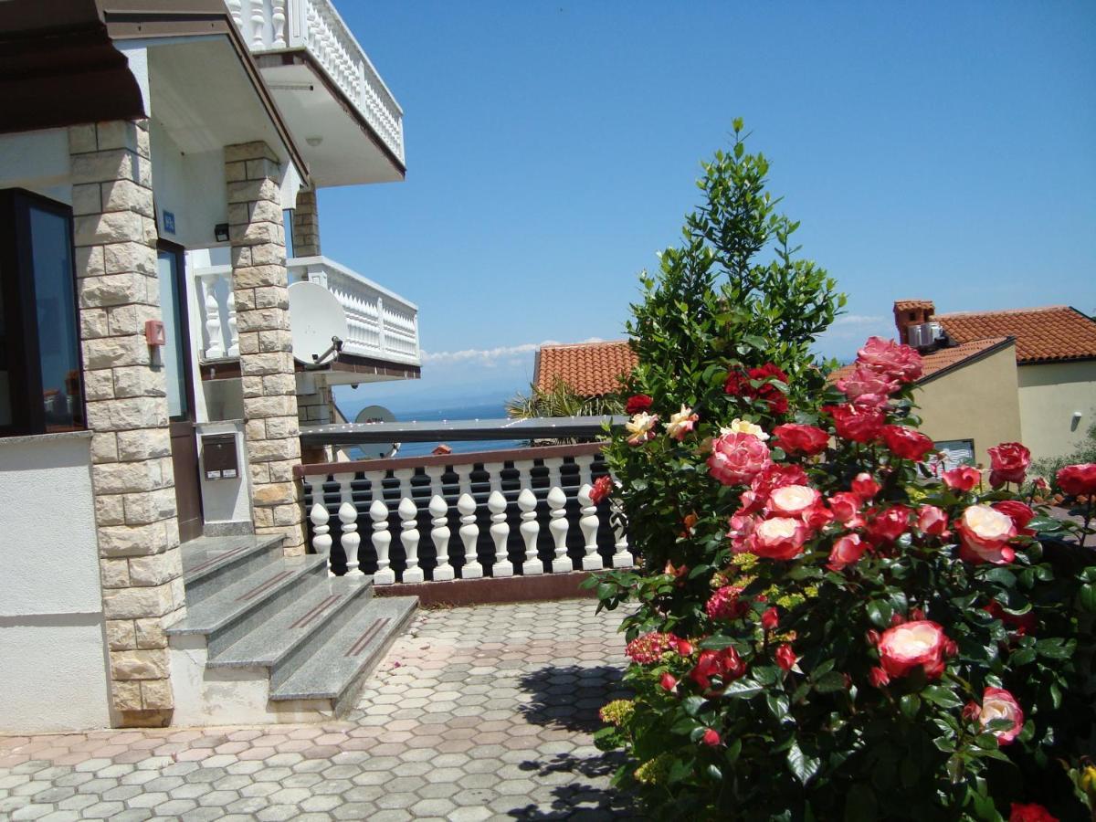 Apartman Carmen เซร์เวนีเวอร์ ภายนอก รูปภาพ