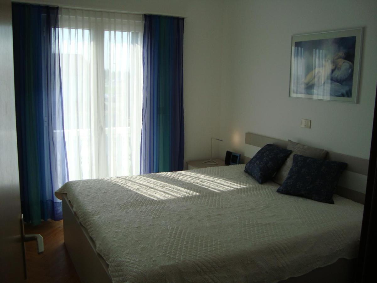 Apartman Carmen เซร์เวนีเวอร์ ภายนอก รูปภาพ